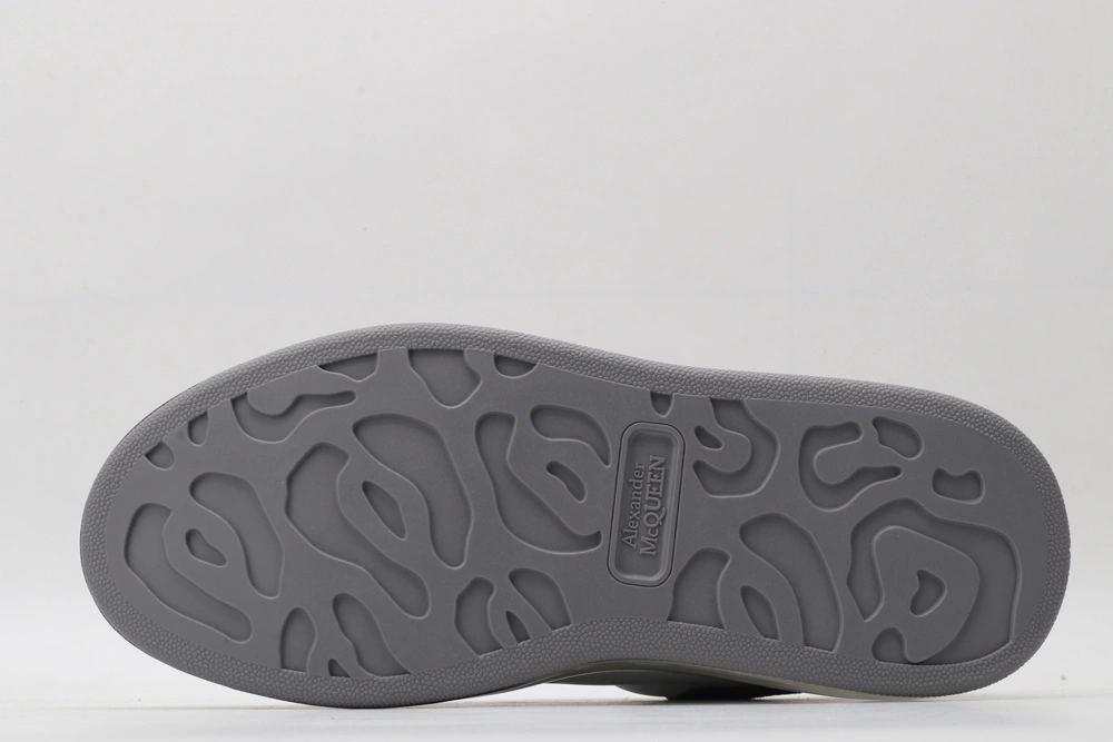 Tailored A*exander M*queen Sneaker 3238