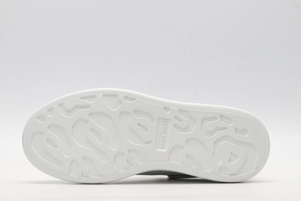 A*exander M*queen Sneaker RelaxedFit 3290