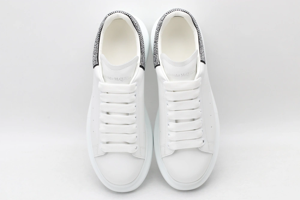 A*exander M*queen Sneaker TimelessDesign 3245