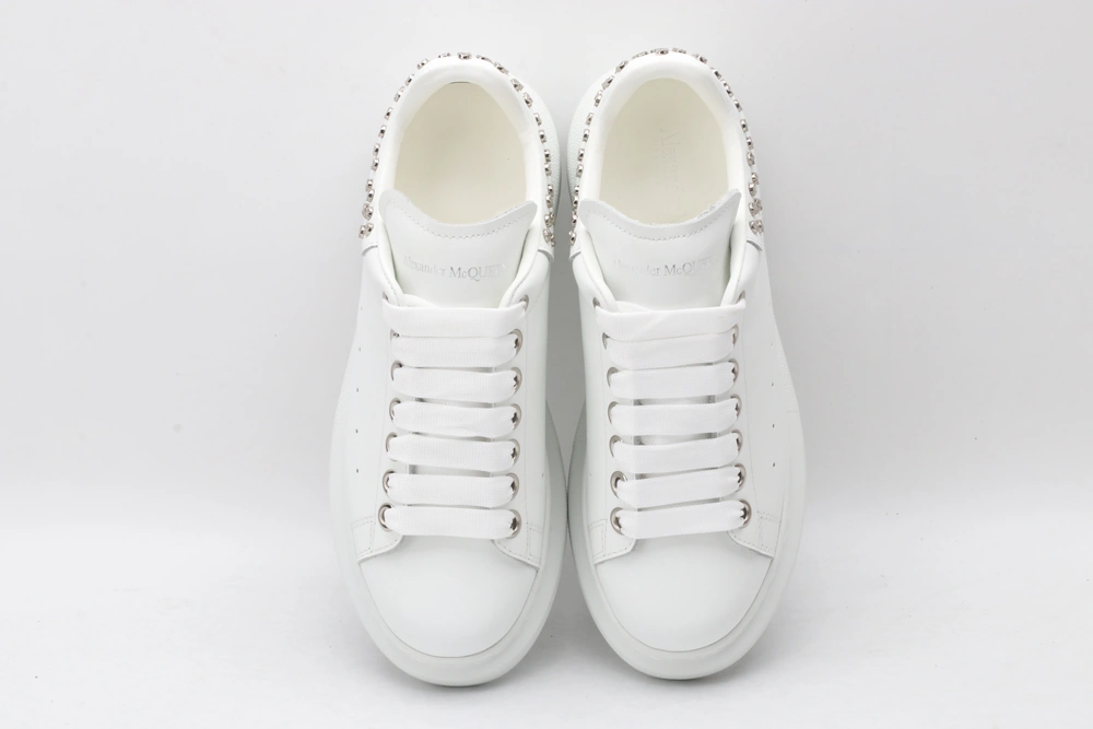 Stylish A*exander M*queen Sneaker 3271