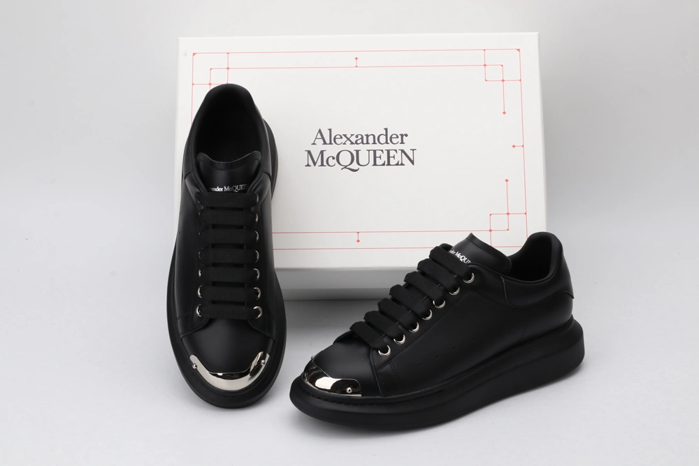 Lightweight A*exander M*queen Sneaker 3354