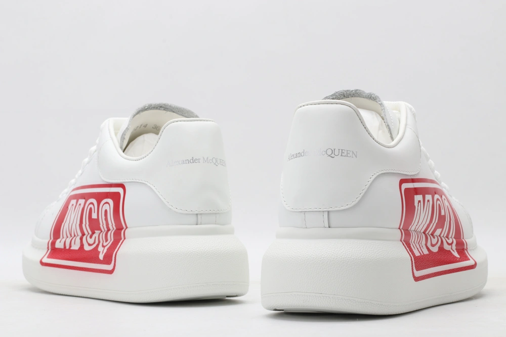 EasyMatch A*exander M*queen Sneaker 3222