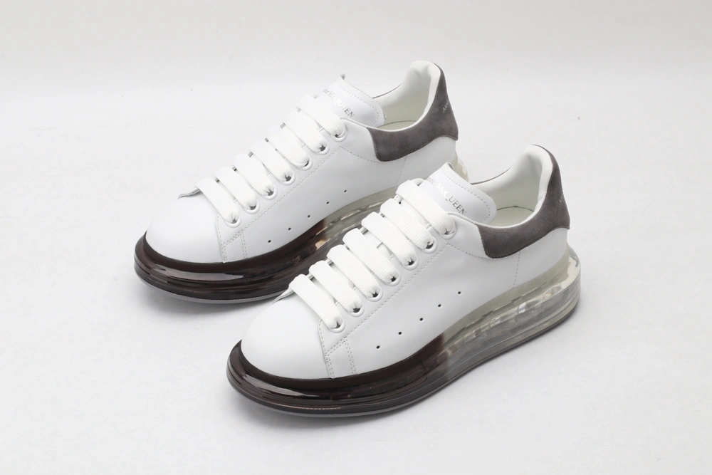 Tailored A*exander M*queen Sneaker 3238