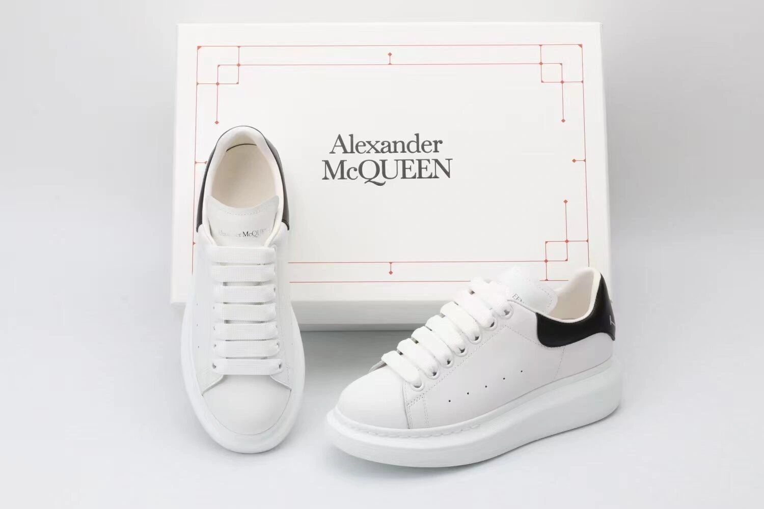 A*exander M*queen Sneaker Bold 3211