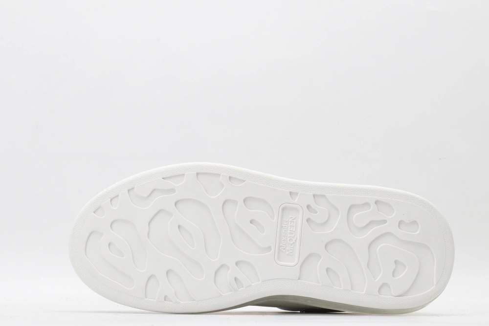 Neat A*exander M*queen Sneaker 3318