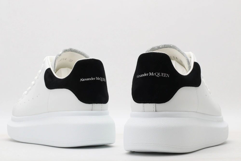 GoAnywhere A*exander M*queen Sneaker 3283
