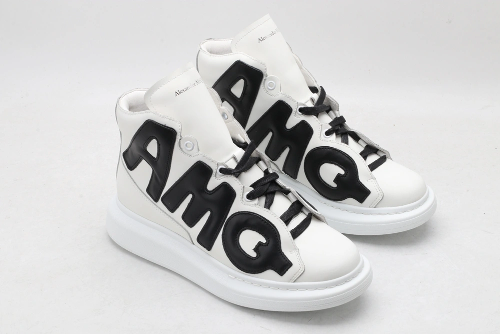 Original A*exander M*queen Sneaker 3263
