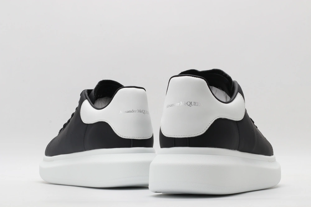 A*exander M*queen Sneaker Durable 3308