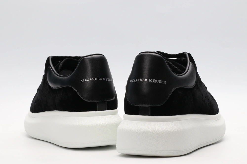 A*exander M*queen Sneaker Functional 3269