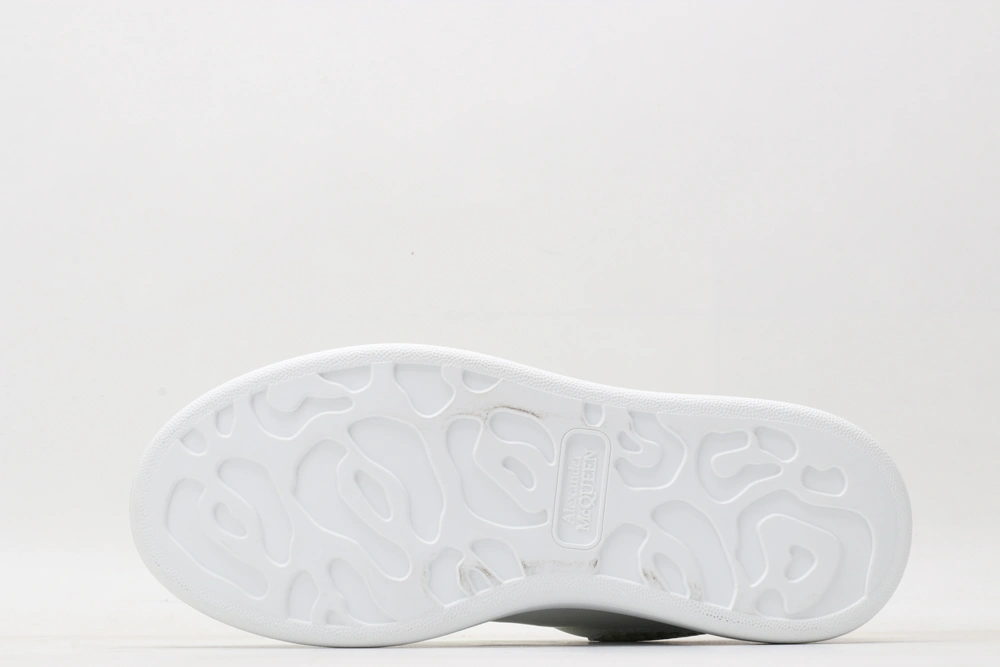 A*exander M*queen Sneaker EasyCare 3244