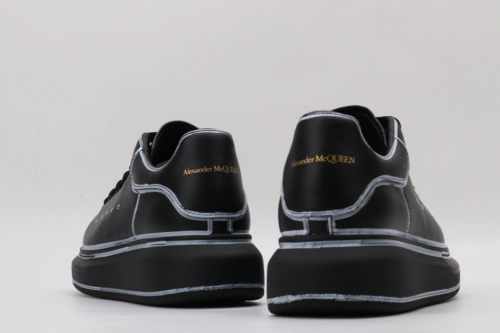 A*exander M*queen Sneaker EasyMatch 3347
