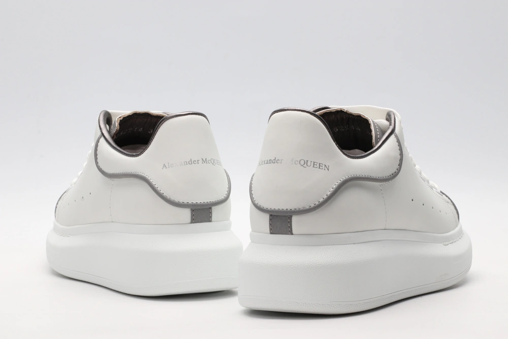 A*exander M*queen Sneaker RelaxedFit 3290