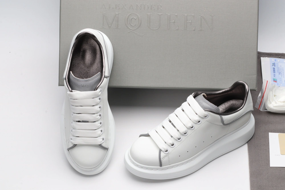 A*exander M*queen Sneaker RelaxedFit 3290