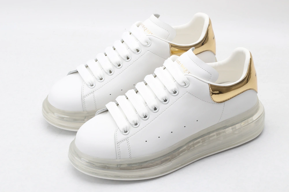 Neat A*exander M*queen Sneaker 3318