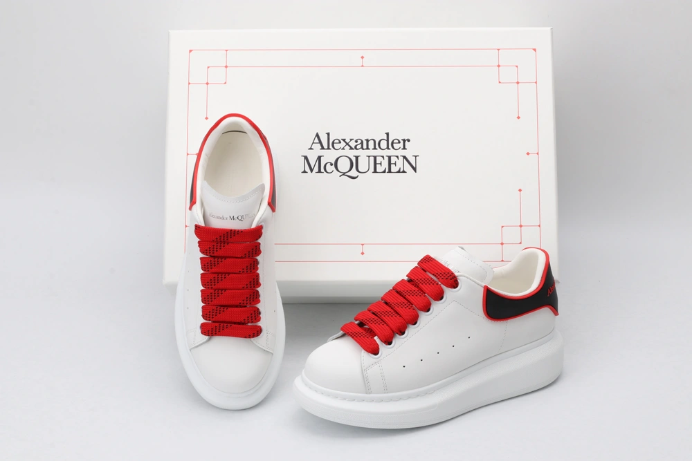 A*exander M*queen Sneaker AllSeason 3351