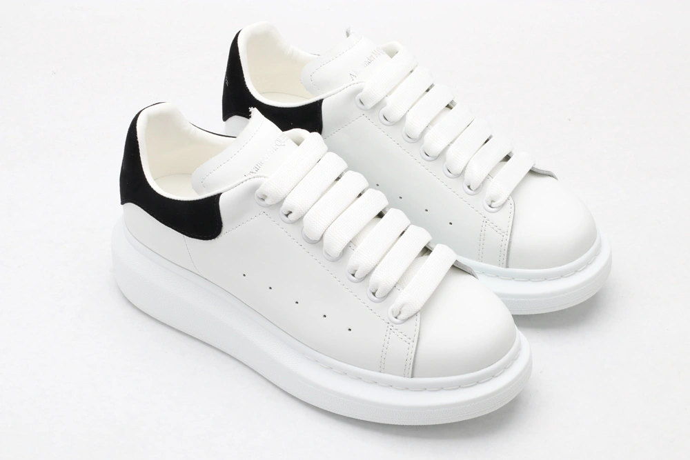 GoAnywhere A*exander M*queen Sneaker 3283