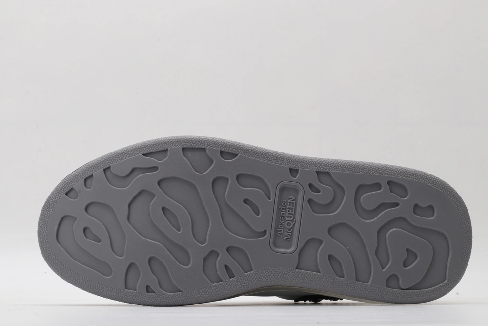 Unique A*exander M*queen Sneaker 3237