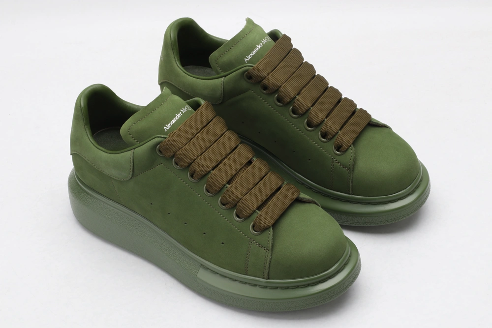 A*exander M*queen Sneaker Classic 3229