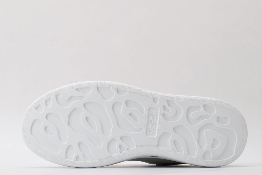 Effortless A*exander M*queen Sneaker 3344
