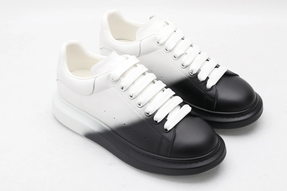 A*exander M*queen Sneaker Sustainable 3298