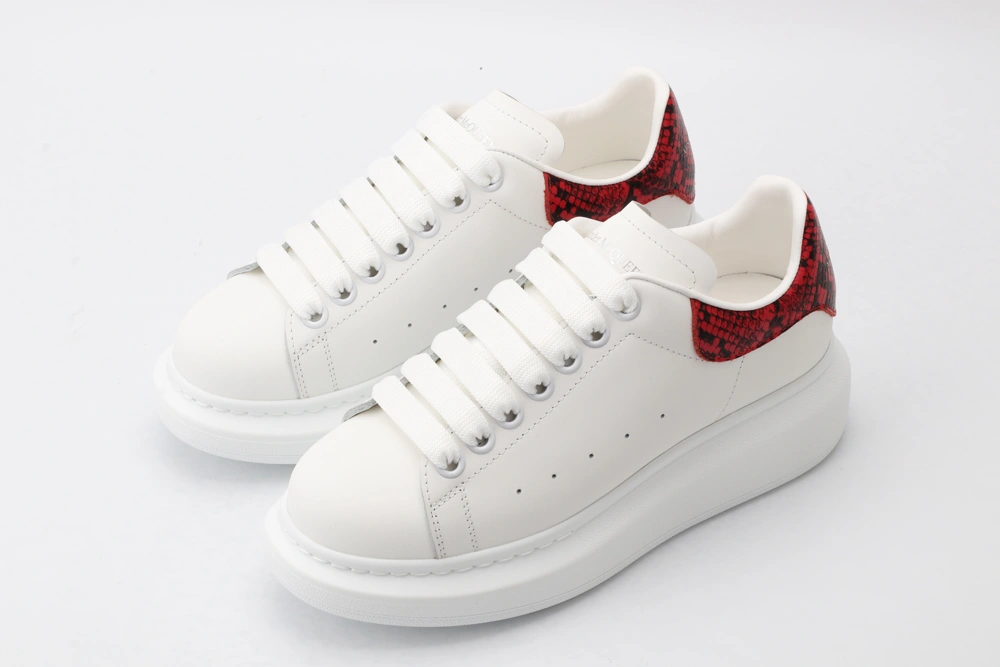 A*exander M*queen Sneaker FashionForward 3343