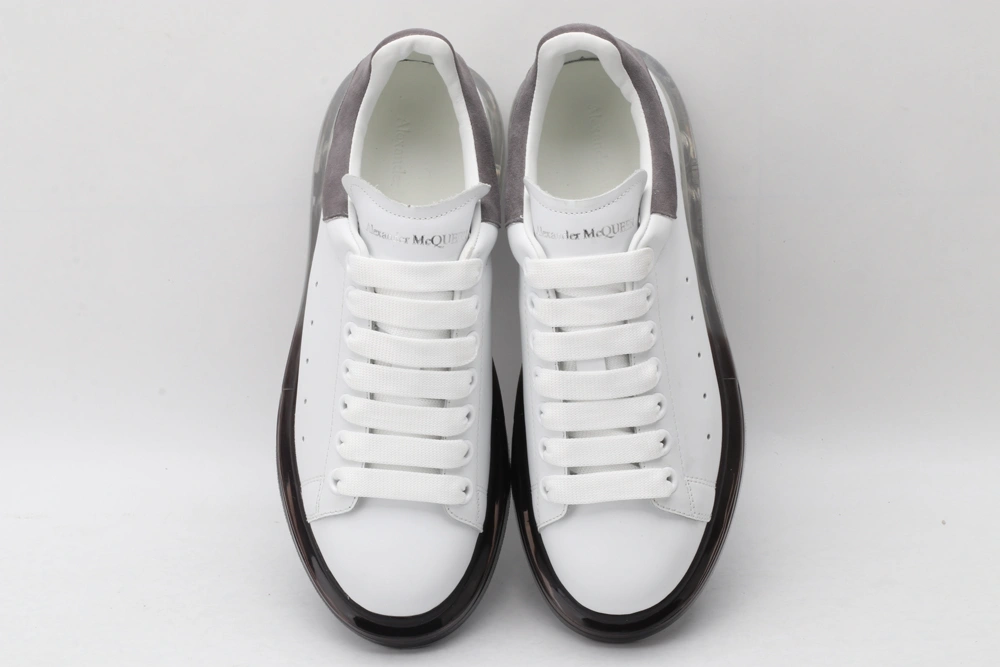 Tailored A*exander M*queen Sneaker 3238