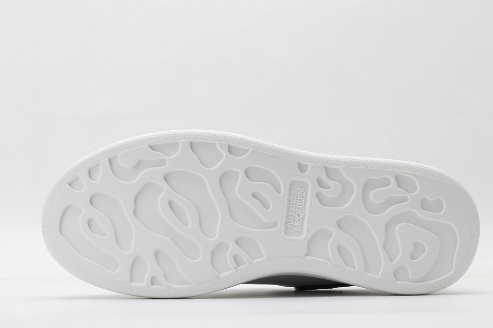 Compact A*exander M*queen Sneaker 3234