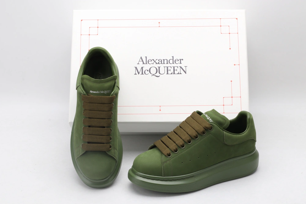 A*exander M*queen Sneaker Classic 3229