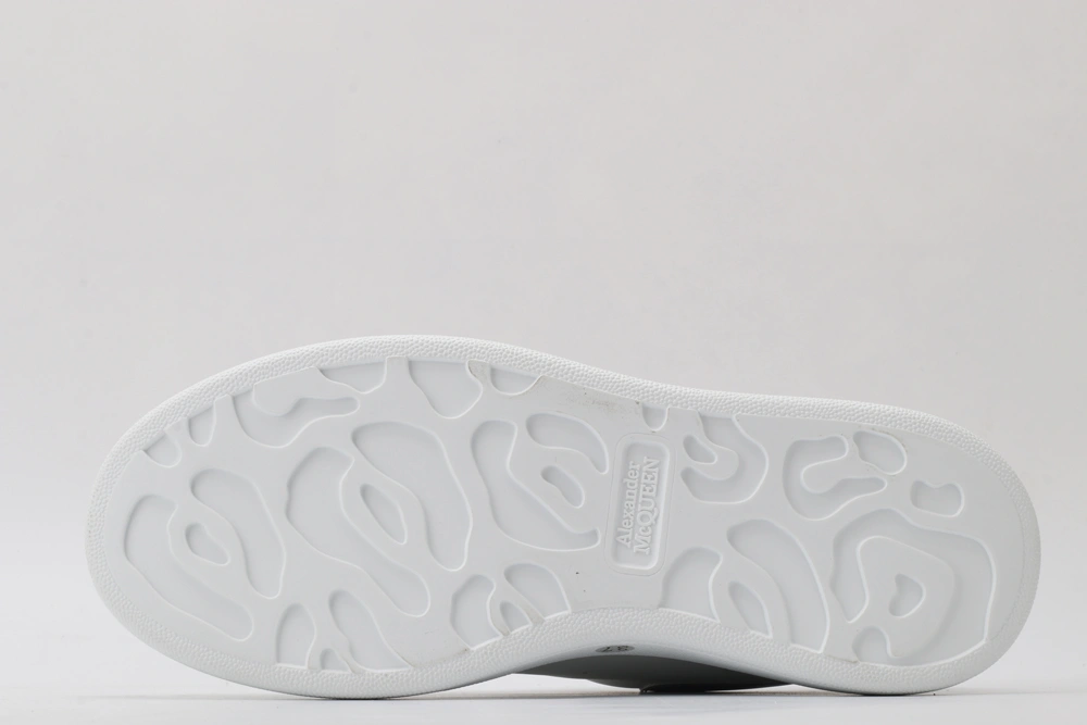 Attractive A*exander M*queen Sneaker 3337