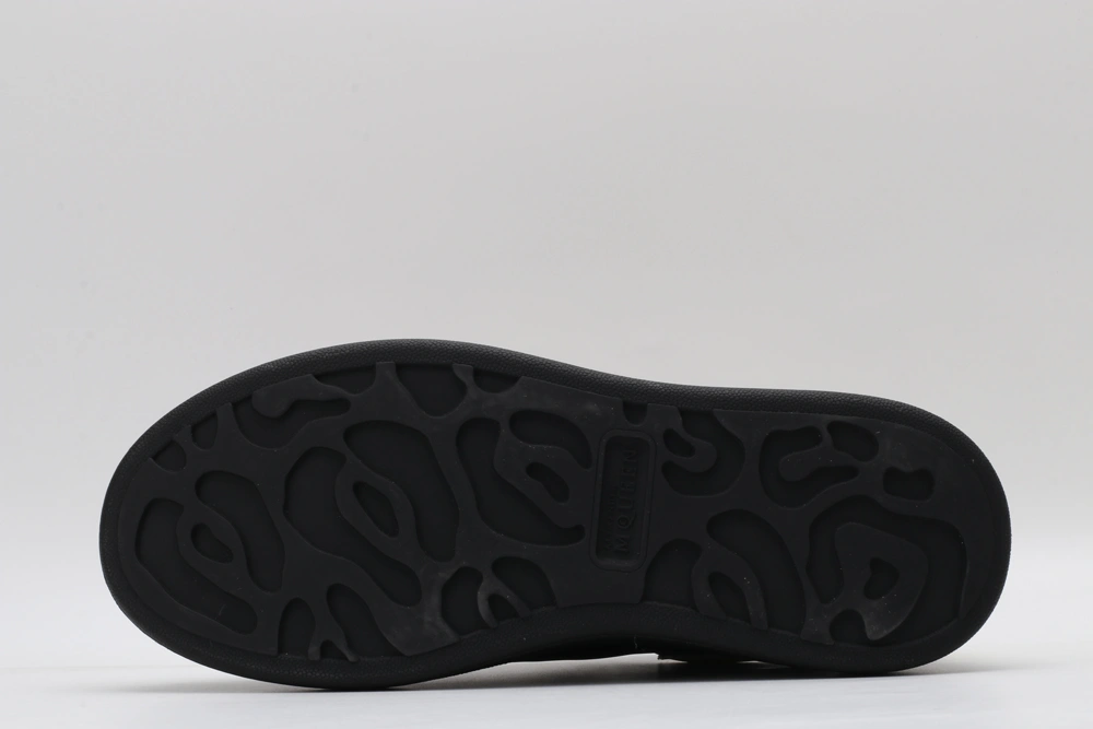 A*exander M*queen Sneaker ModernLook 3253