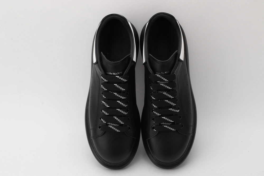Comfortable A*exander M*queen Sneaker 3199