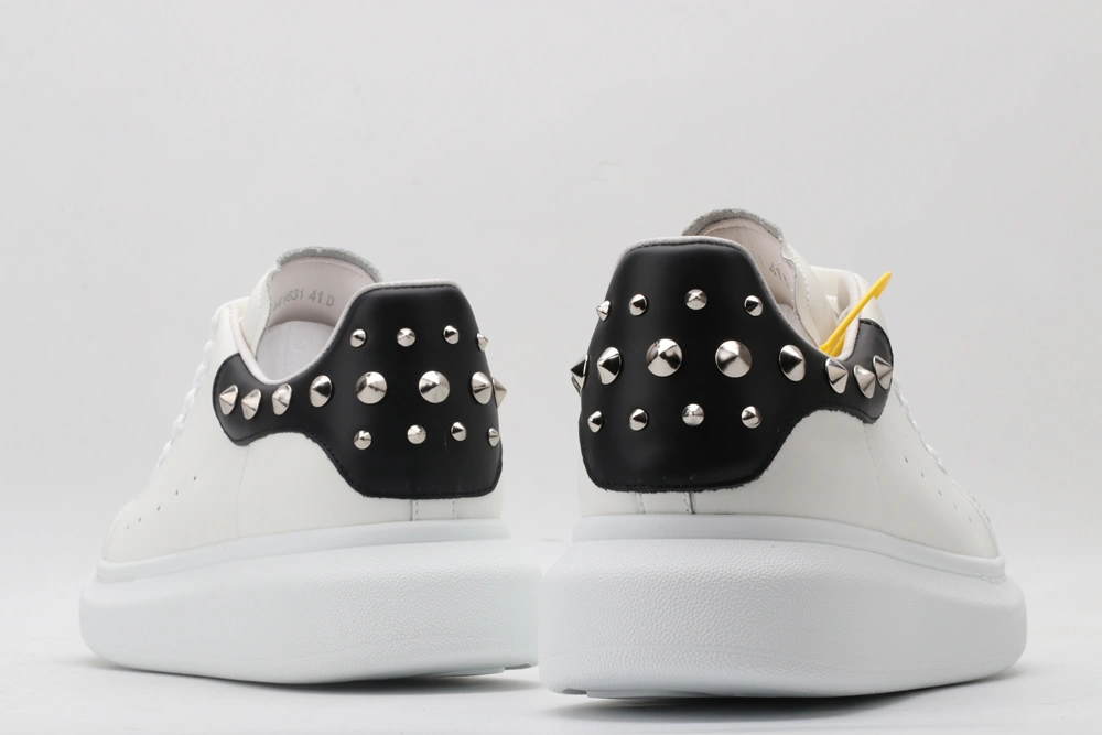 TechFriendly A*exander M*queen Sneaker 3262
