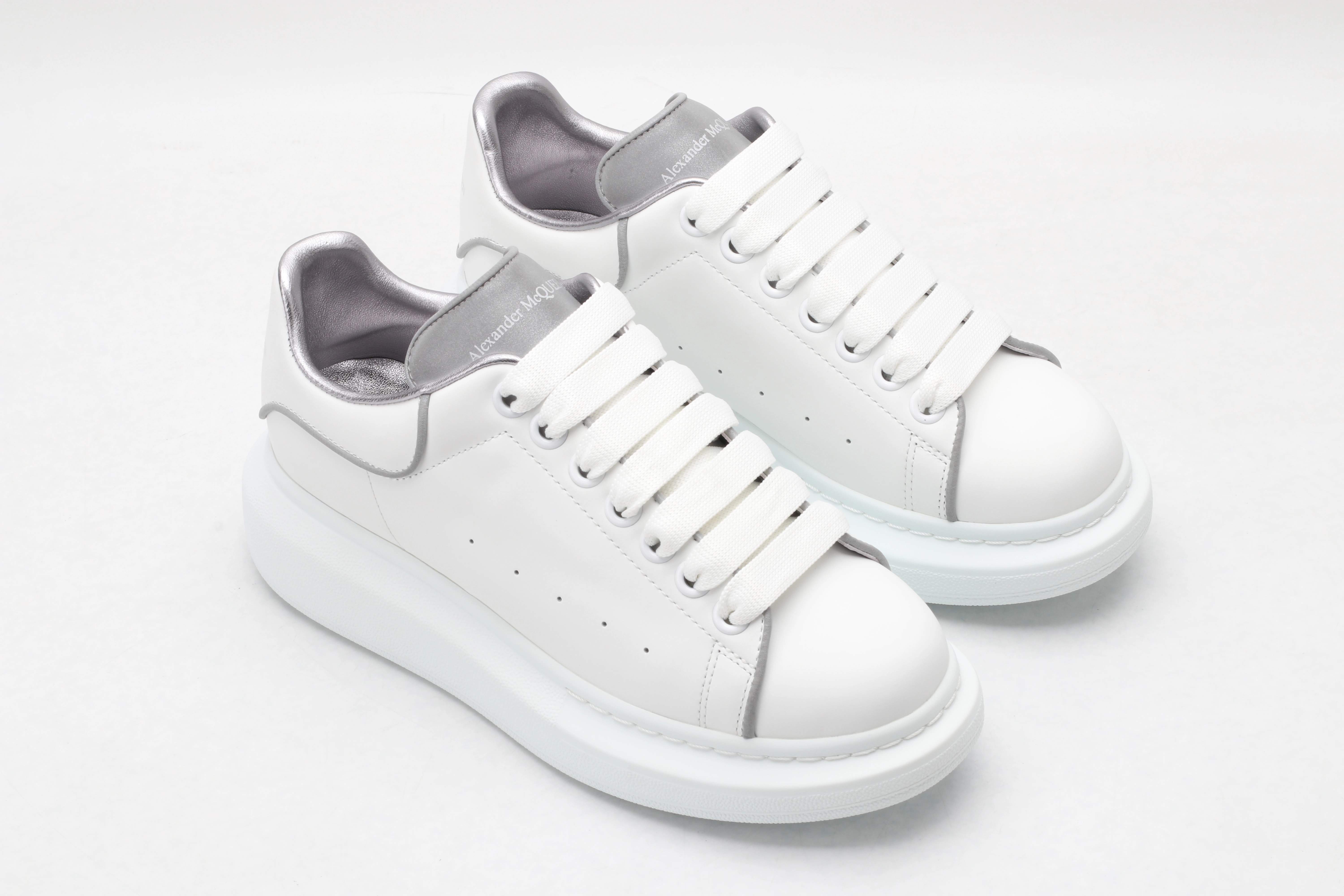 BestValue A*exander M*queen Sneaker 3317