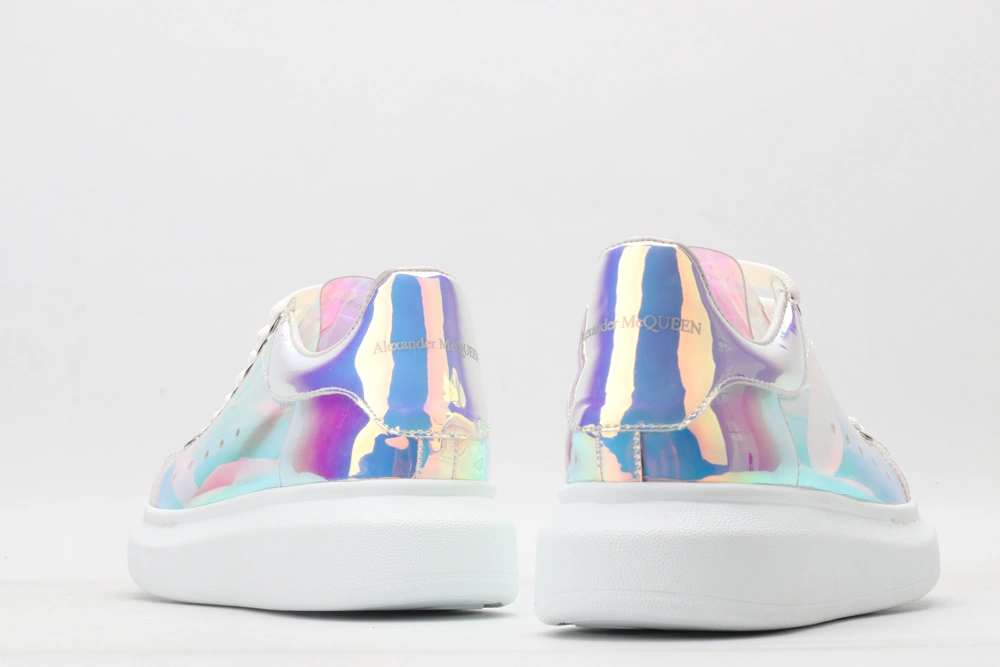 Durable A*exander M*queen Sneaker 3256
