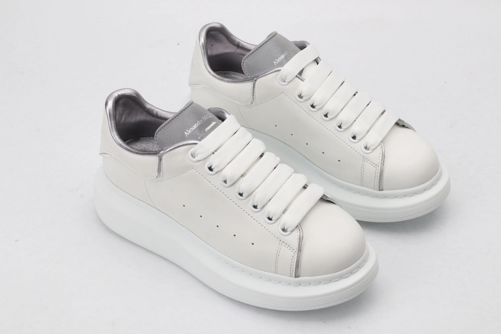 Stretchable A*exander M*queen Sneaker 3267