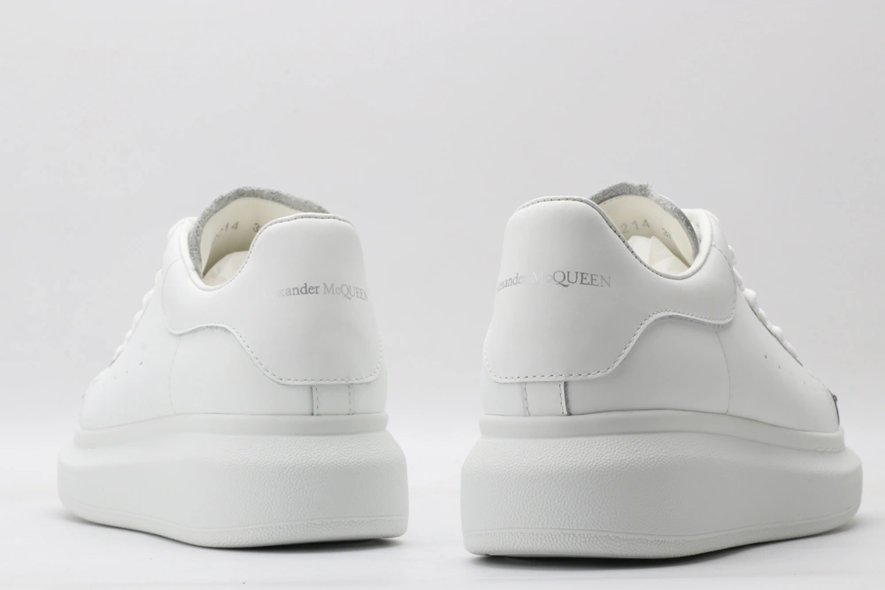 A*exander M*queen Sneaker Sustainable 3279