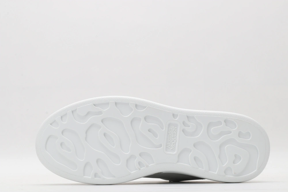 A*exander M*queen Sneaker DailyWear 3327
