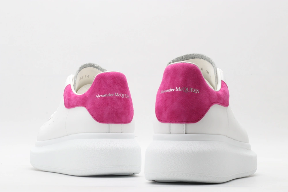Durable A*exander M*queen Sneaker 3322