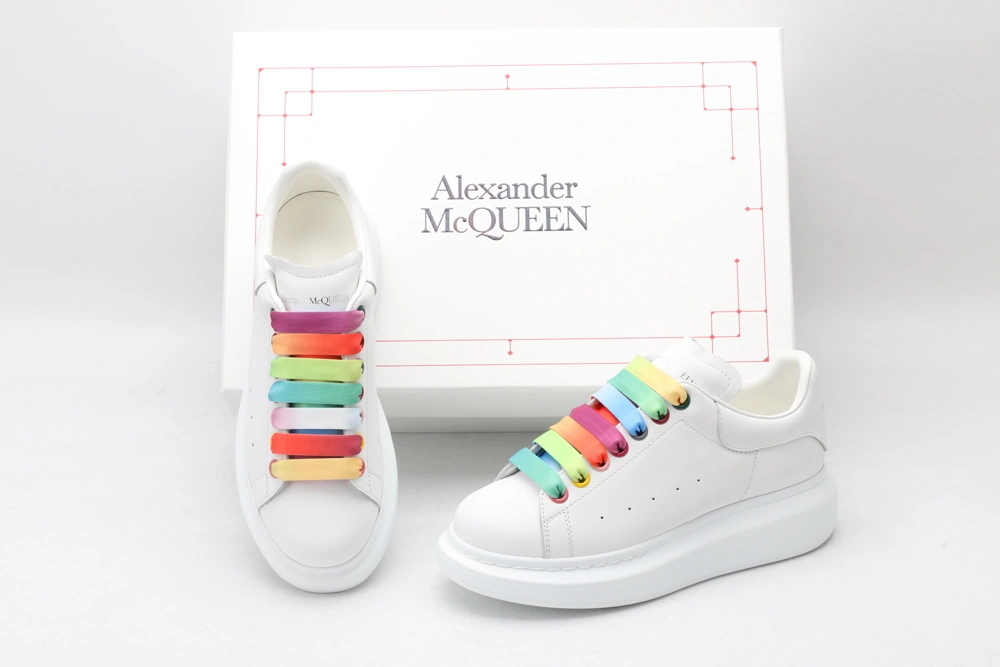 Comfortable A*exander M*queen Sneaker 3329