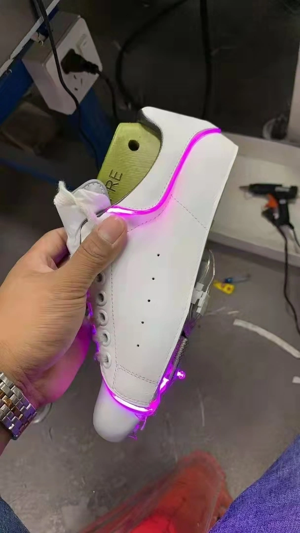 Stretchable A*exander M*queen Sneaker 3267