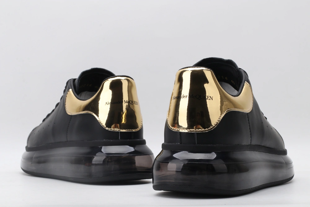A*exander M*queen Sneaker Sporty 3319