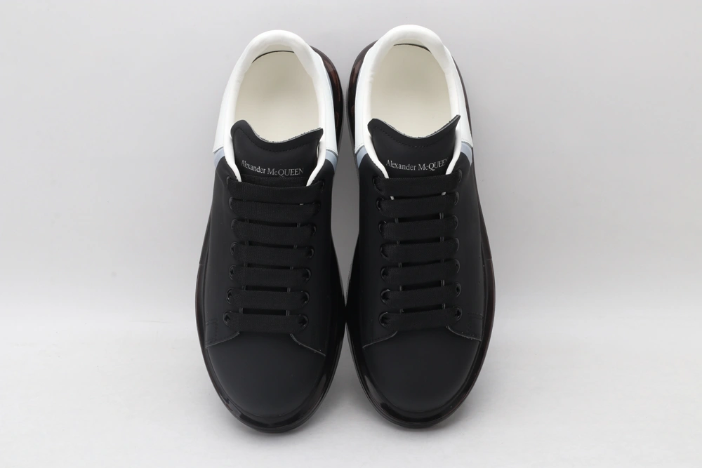 Classic A*exander M*queen Sneaker 3321