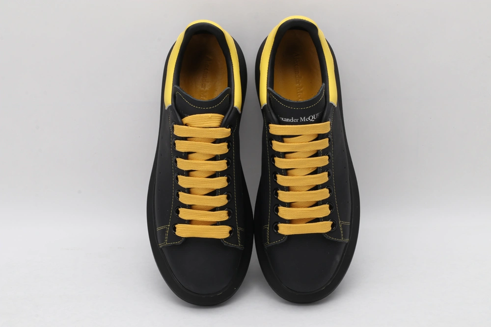 A*exander M*queen Sneaker ModernLook 3253