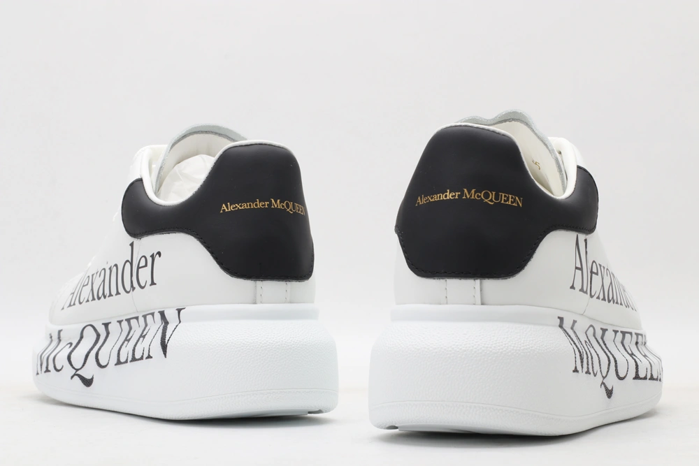 Unique A*exander M*queen Sneaker 3220