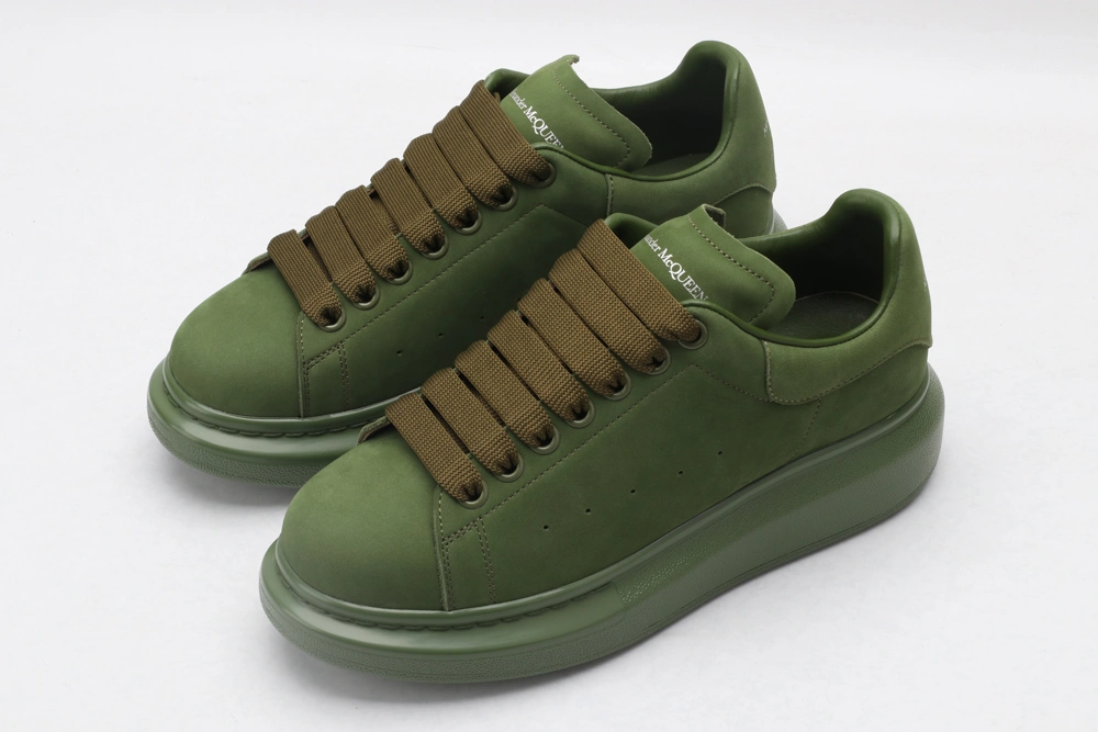 A*exander M*queen Sneaker Classic 3229