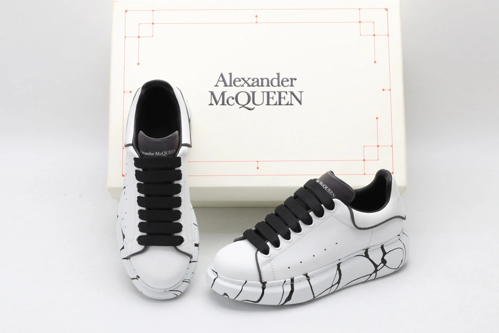 A*exander M*queen Sneaker QuickDry 3264