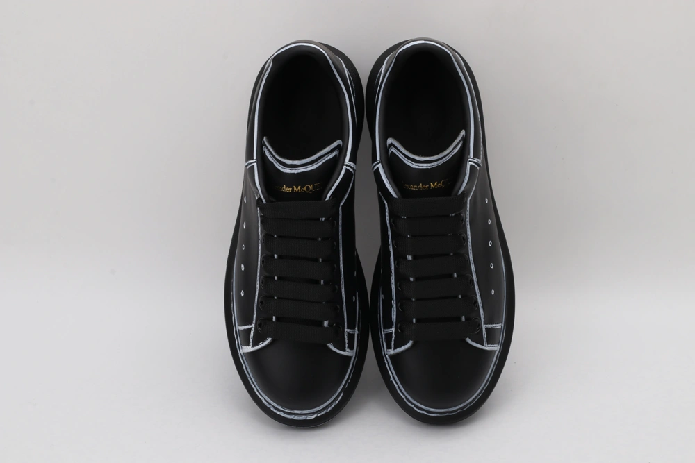A*exander M*queen Sneaker EasyMatch 3347