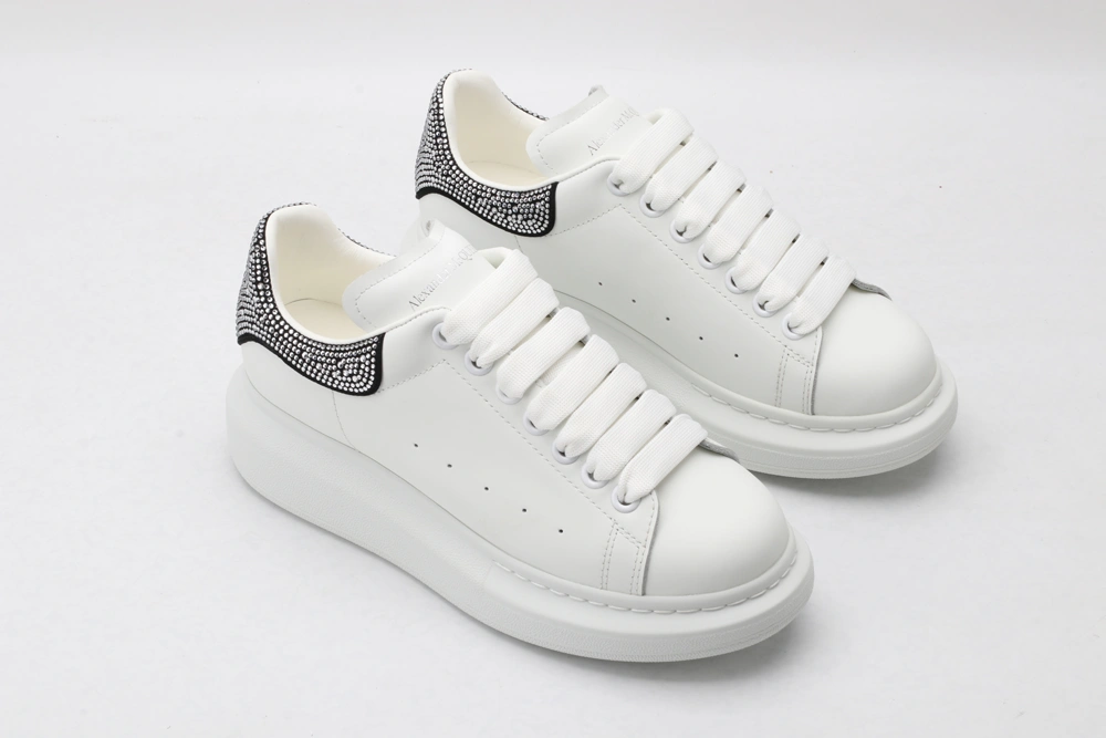 Effortless A*exander M*queen Sneaker 3272