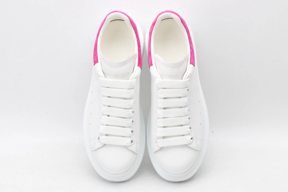 Durable A*exander M*queen Sneaker 3322