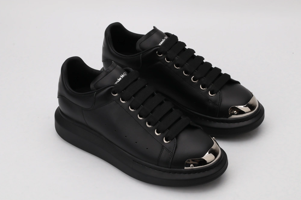 Lightweight A*exander M*queen Sneaker 3354